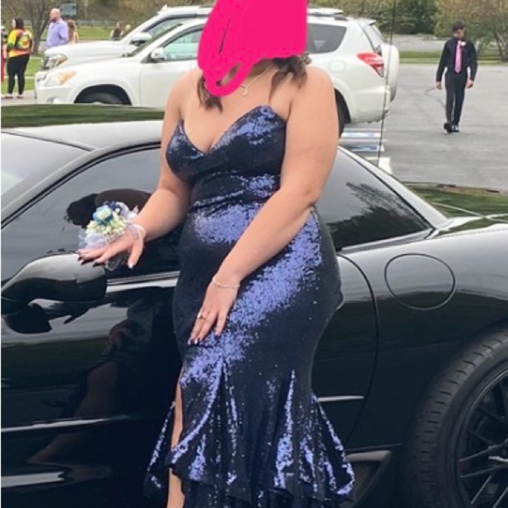 Navy prom dress
